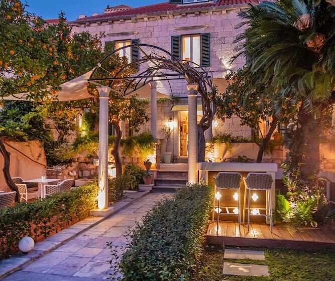 پانسیون Heritage Villa Nobile