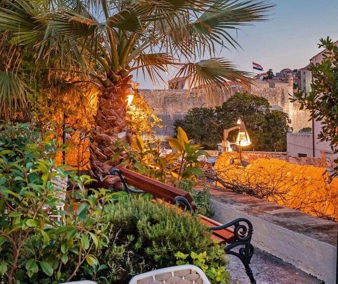 پانسیون Heritage Villa Nobile