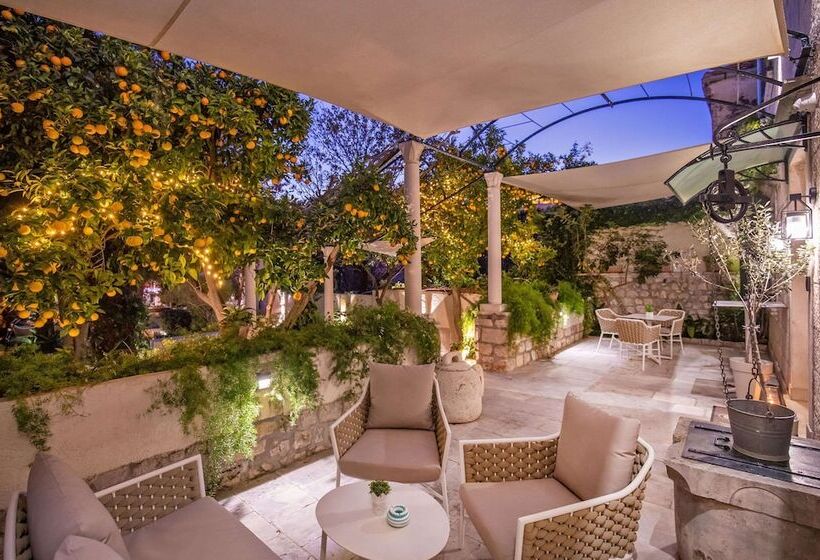 پانسیون Heritage Villa Nobile