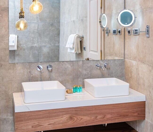 پانسیون Heritage Villa Nobile