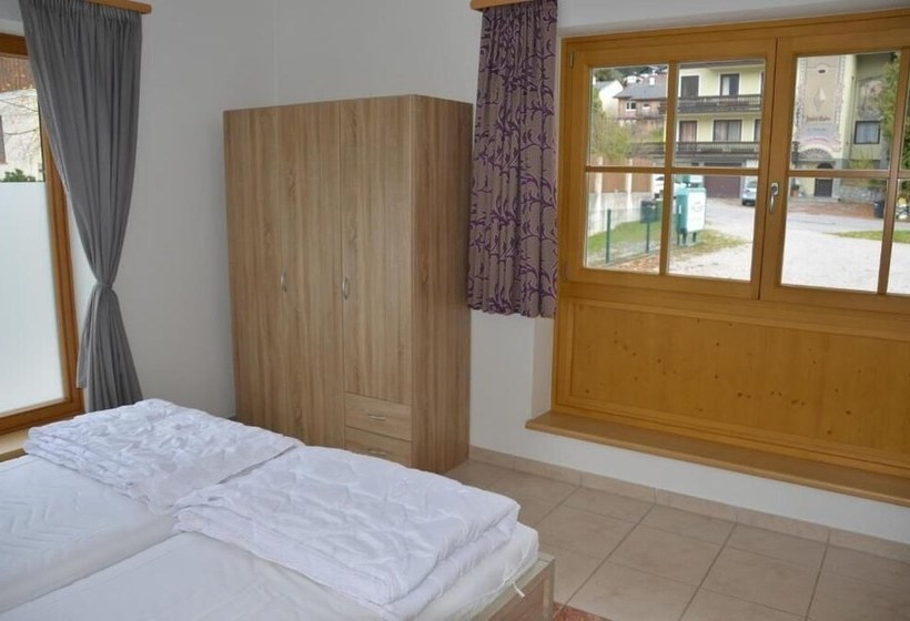 ペンション Landhaus Auszeit