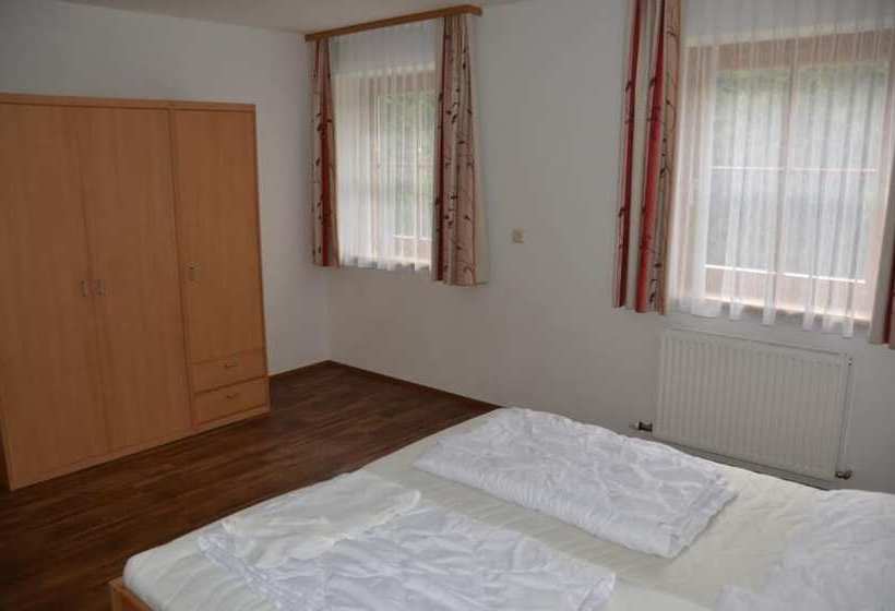 ペンション Landhaus Auszeit