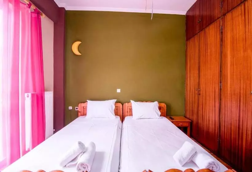 پانسیون Southgate Apartments