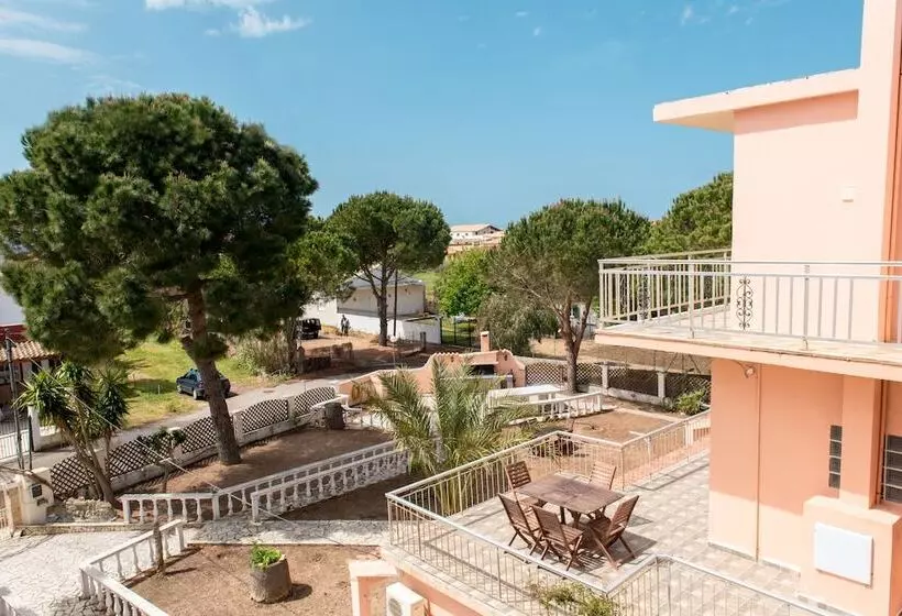 پانسیون Southgate Apartments