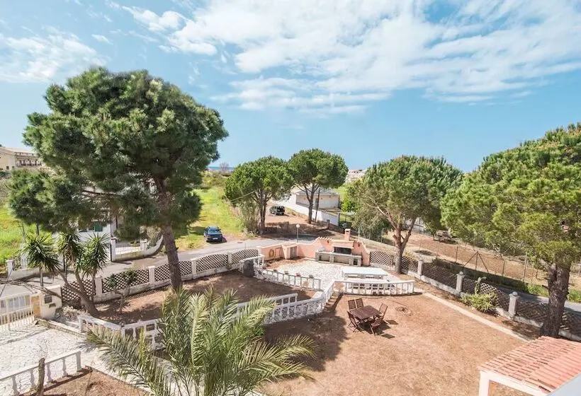 پانسیون Southgate Apartments