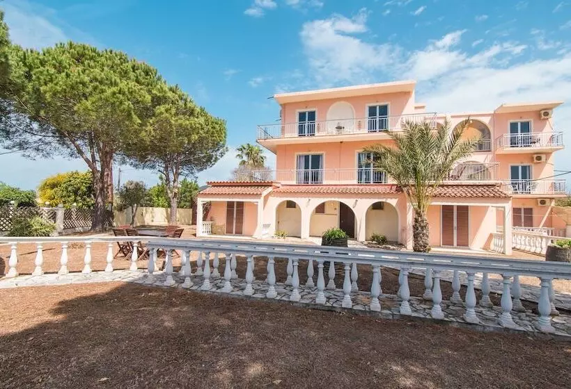 پانسیون Southgate Apartments