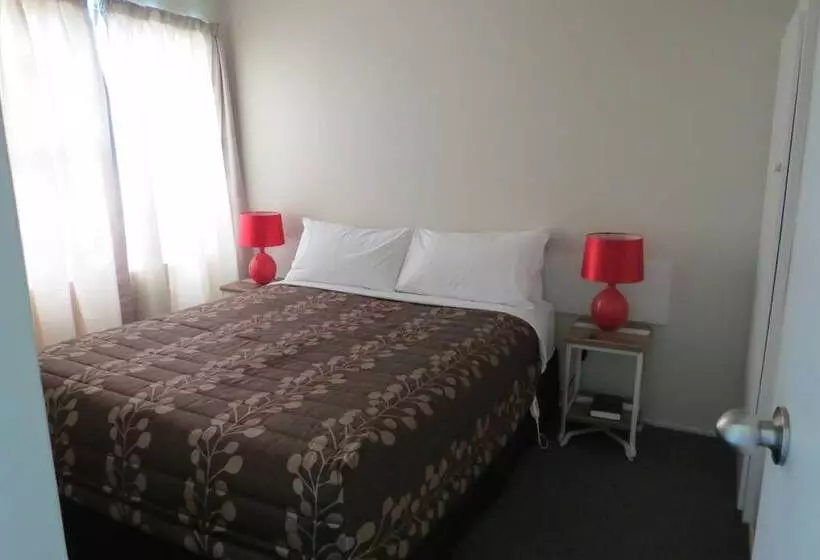 Culverden Court Motel