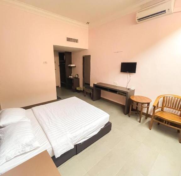 Hotel Alh Continental Resort