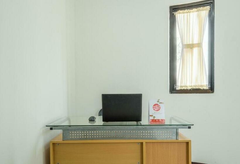 Otel Anyelir Residence By Oyo Rooms