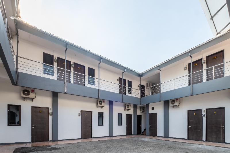 Otel Anyelir Residence By Oyo Rooms