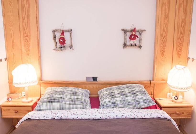 هتل Apartmajska Hiša Muštrinka