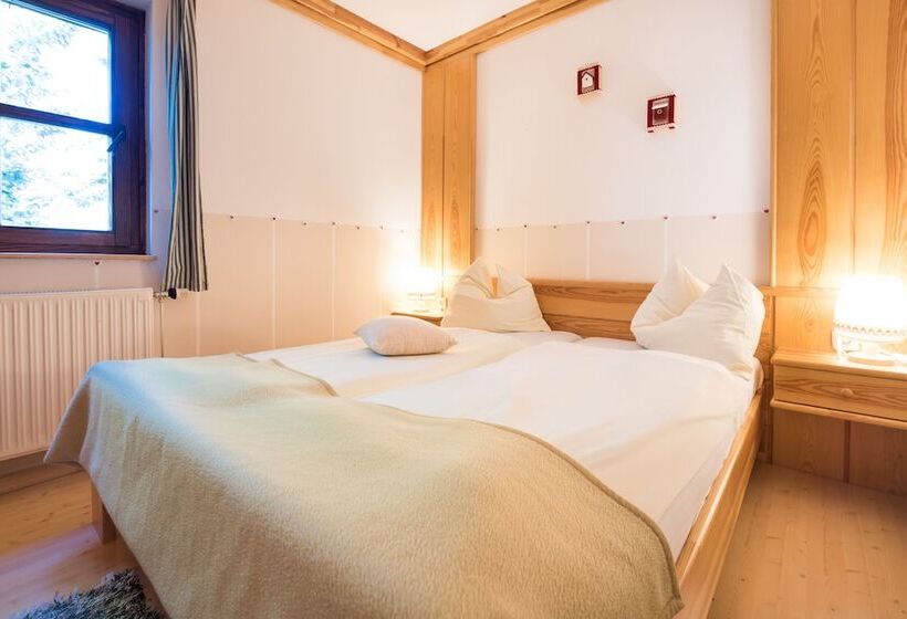 هتل Apartmajska Hiša Muštrinka