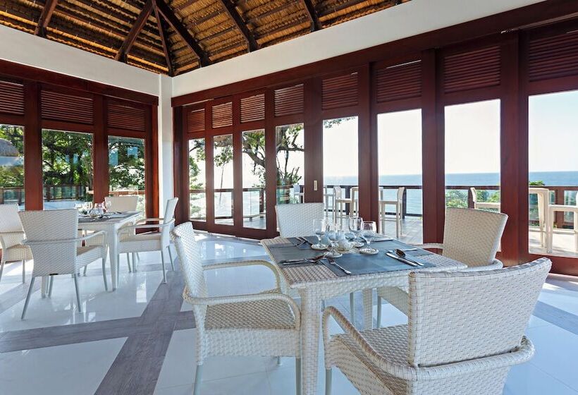 Hotel Ocean S Edge Resort