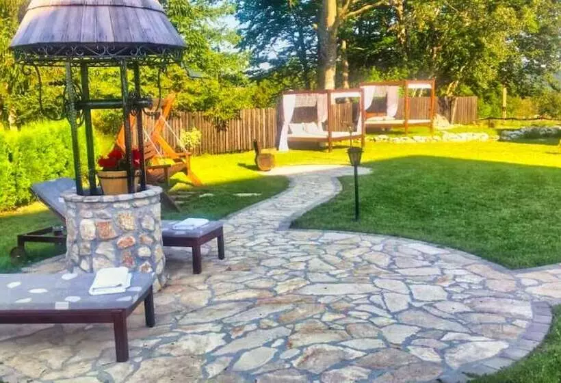 ペンション Etno Garden Exclusive Rooms