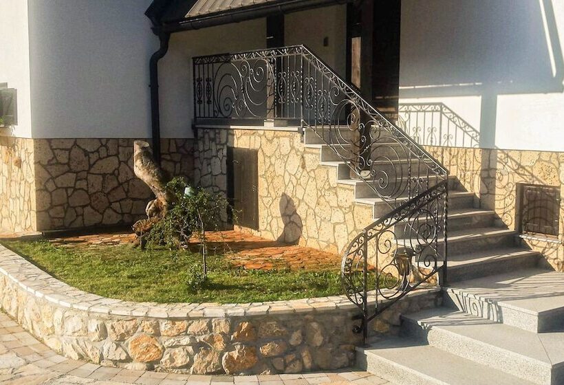 ペンション Etno Garden Exclusive Rooms