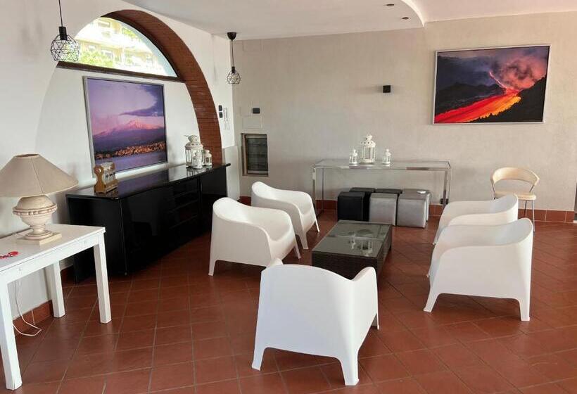 بنسيون Villa Leucatia