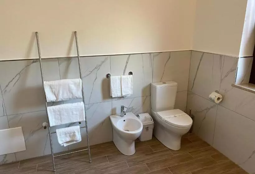 ペンション Villa Leucatia