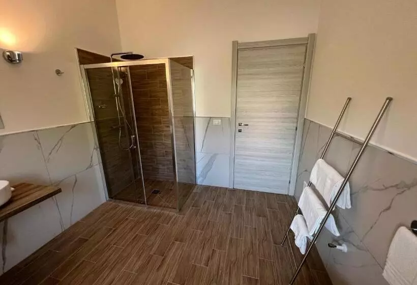 ペンション Villa Leucatia