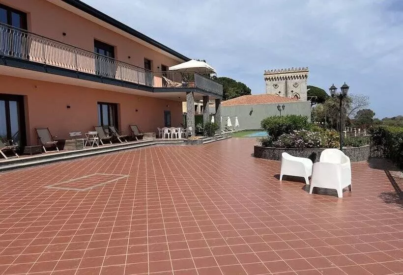 ペンション Villa Leucatia