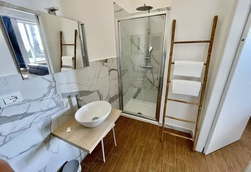 ペンション Villa Leucatia