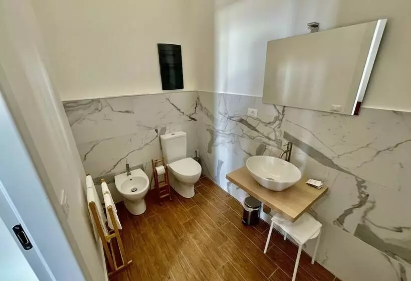 ペンション Villa Leucatia