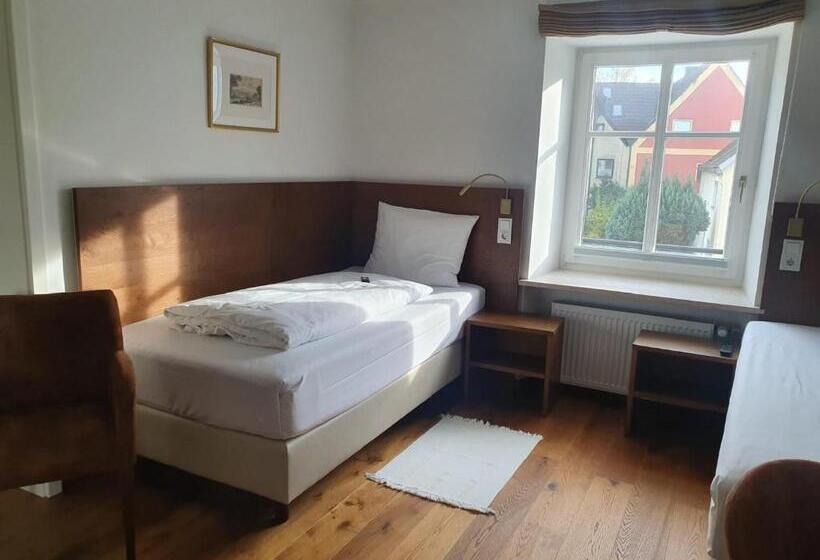 Hospedaria Schierlinger Bräustüberl