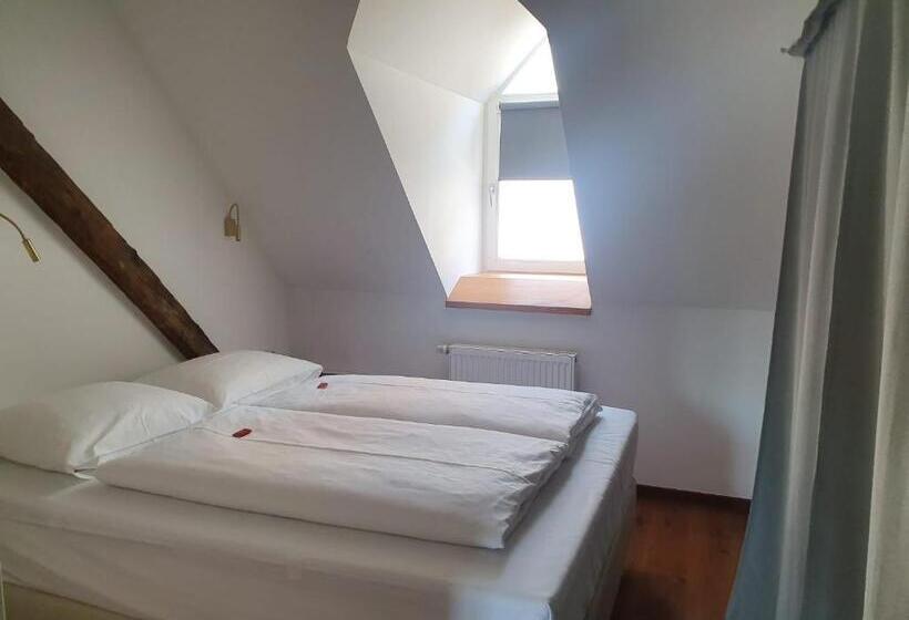 Hospedaria Schierlinger Bräustüberl