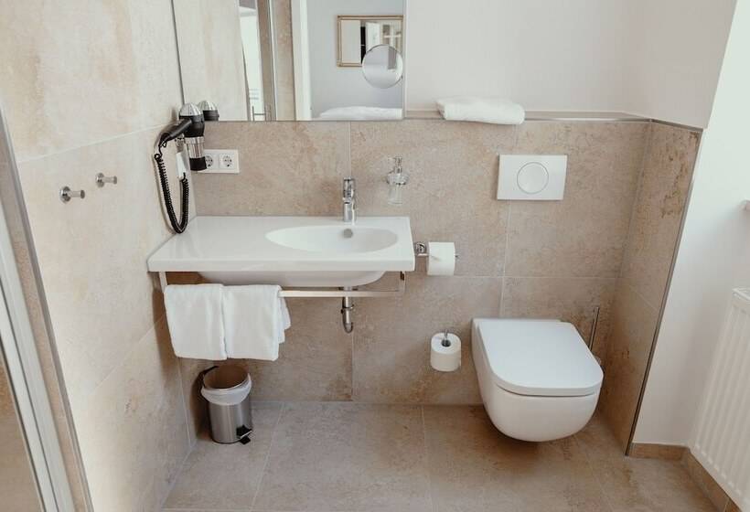 Hospedaria Schierlinger Bräustüberl