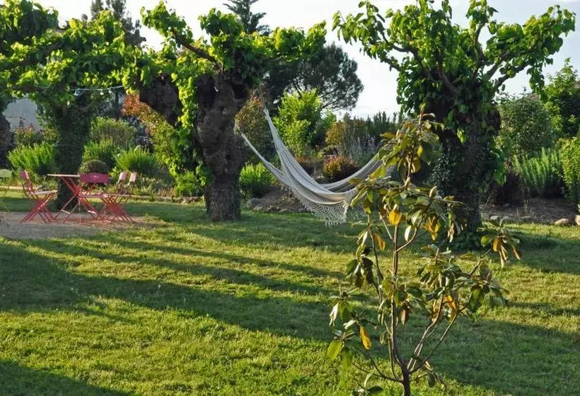 Aamiaismajoitus (B&B) Le Mas De Cyjelac