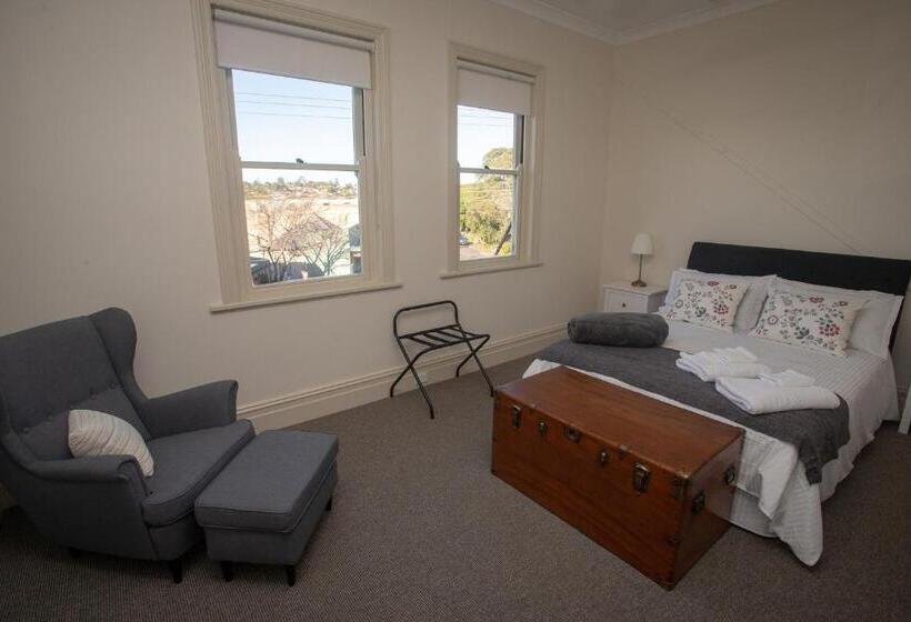 ホテル Helensburgh