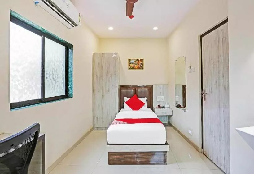 هتل Oyo 80764 Tawakkal Guest House