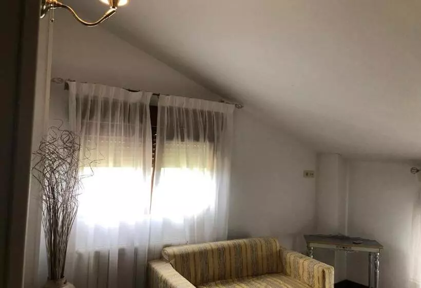 Hotelli Rural Villarromana De Tres Estrellas