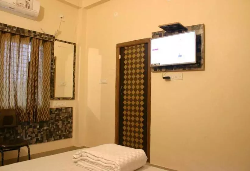 Hotelli Utsav Grand By Chocolate Inn