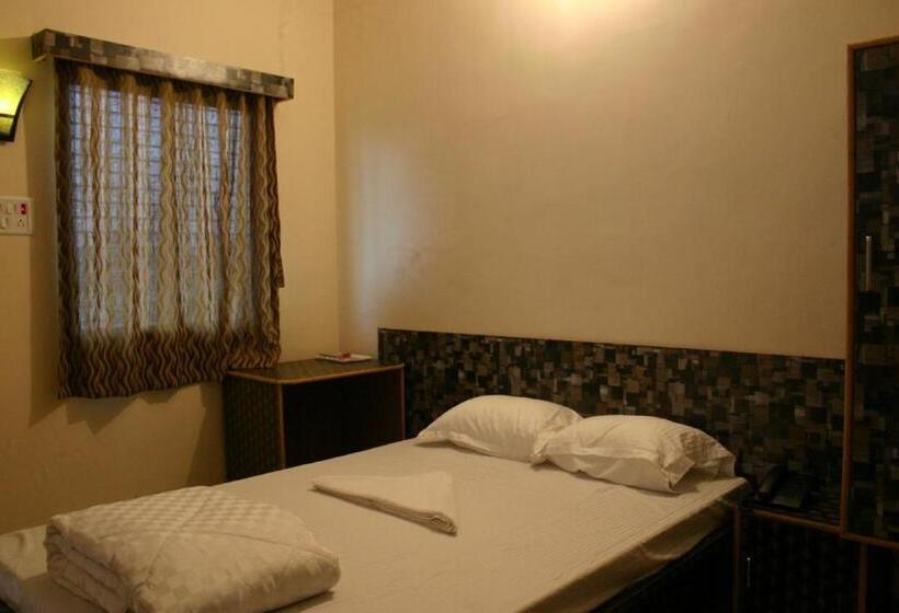 호텔 Utsav Grand By Chocolate Inn