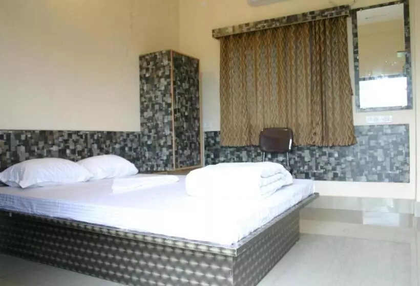 Hotelli Utsav Grand By Chocolate Inn