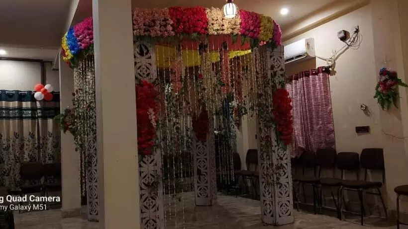 Hotelli Utsav Grand By Chocolate Inn