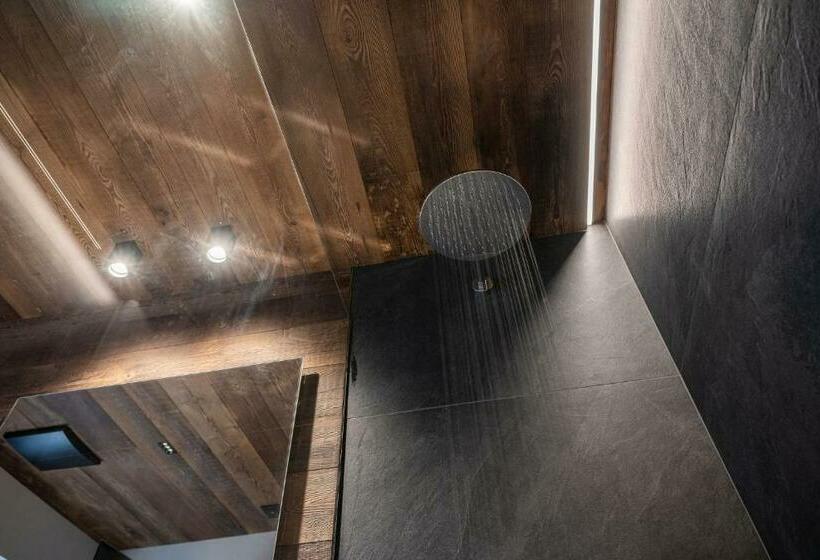 פנסיון Alpine Days Mountain Home