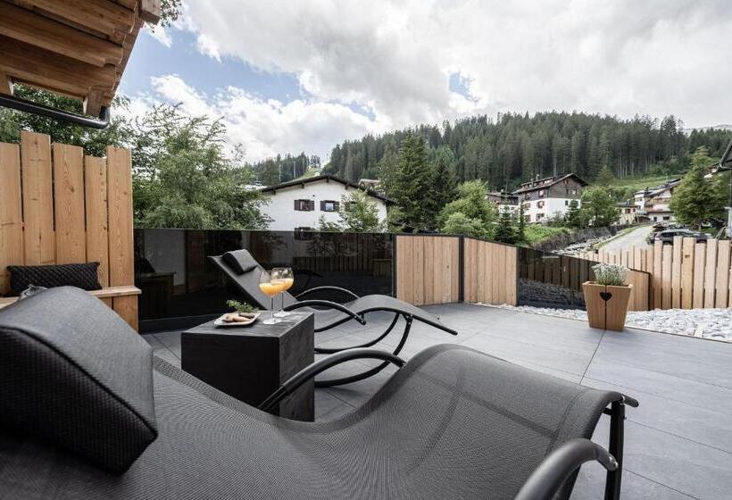 פנסיון Alpine Days Mountain Home