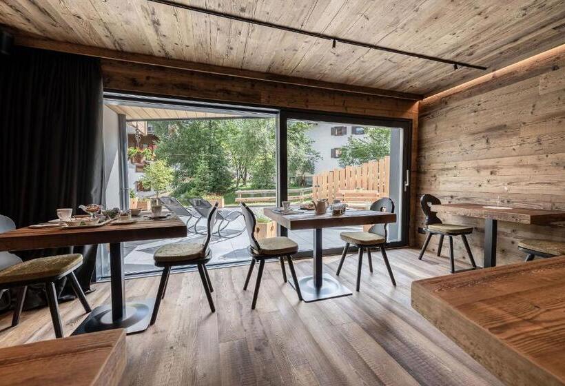 פנסיון Alpine Days Mountain Home