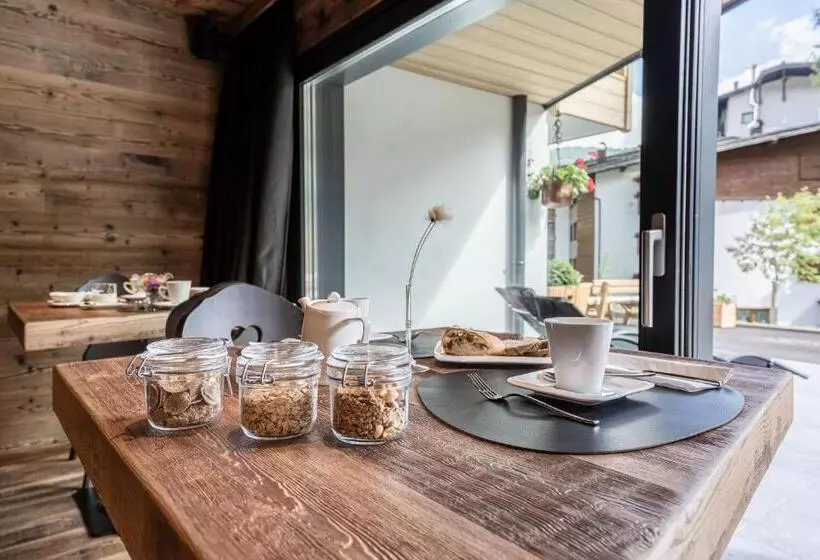 ペンション Alpine Days Mountain Home