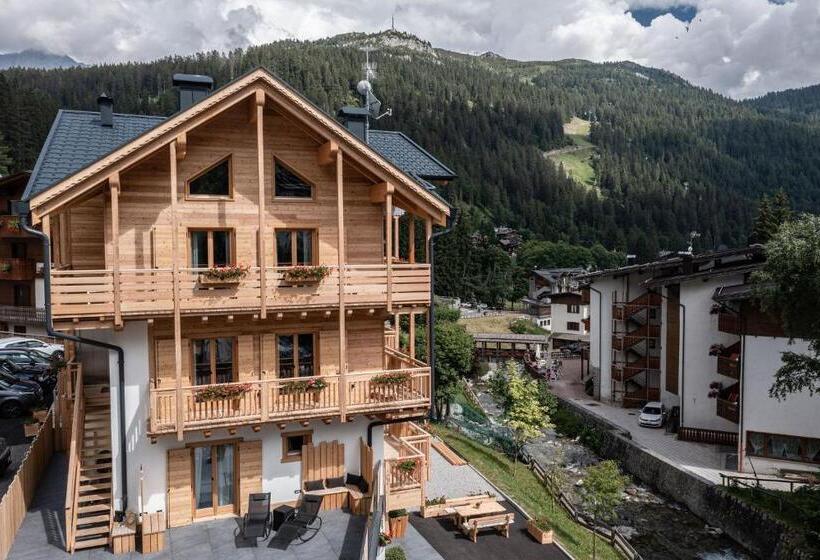 פנסיון Alpine Days Mountain Home