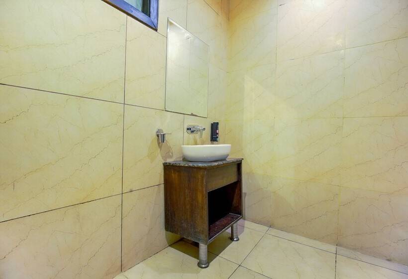 Hotel Crown Amritsar