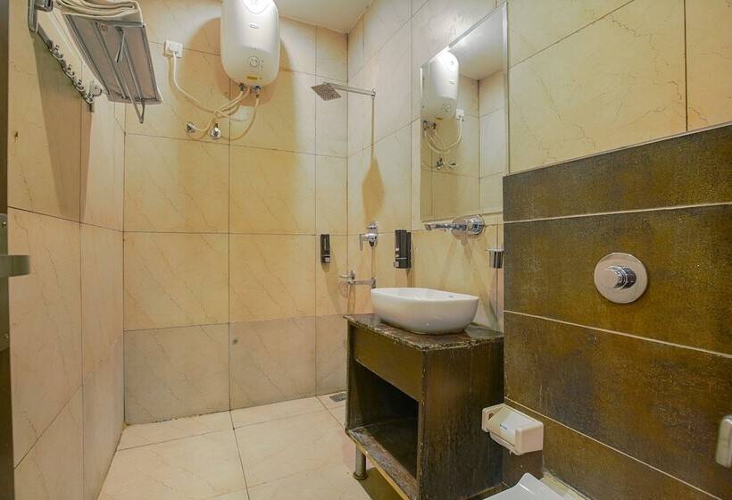 Hotel Crown Amritsar