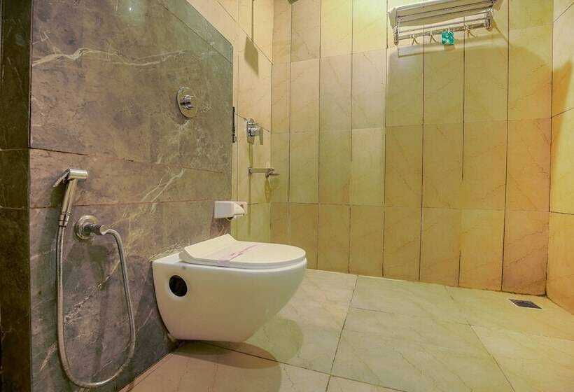 Hotel Crown Amritsar