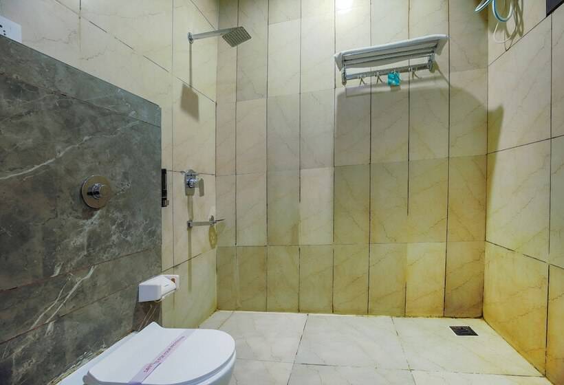 Hotel Crown Amritsar