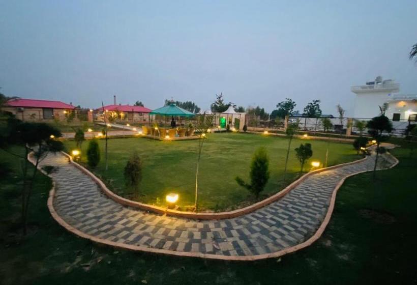 فندق Shivjot Farm & Resort Panchkula