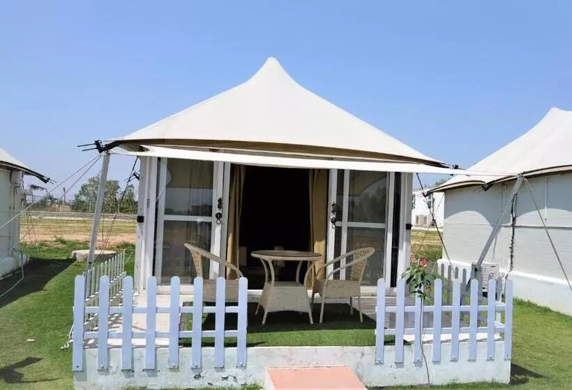 Hotelli Shivjot Farm & Resort Panchkula