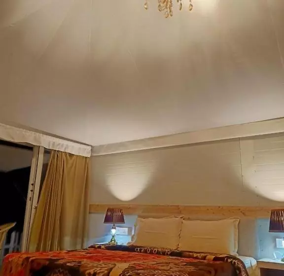 Hotelli Shivjot Farm & Resort Panchkula