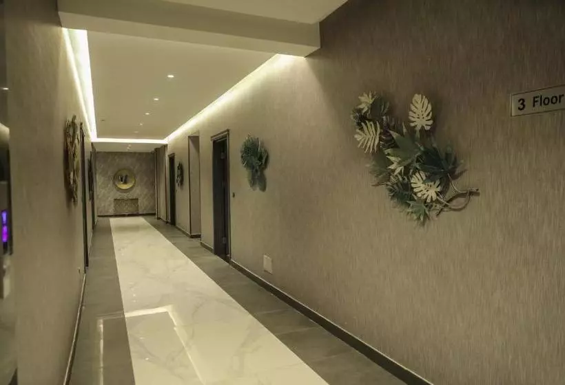 The Taj Hotel فندق التاج