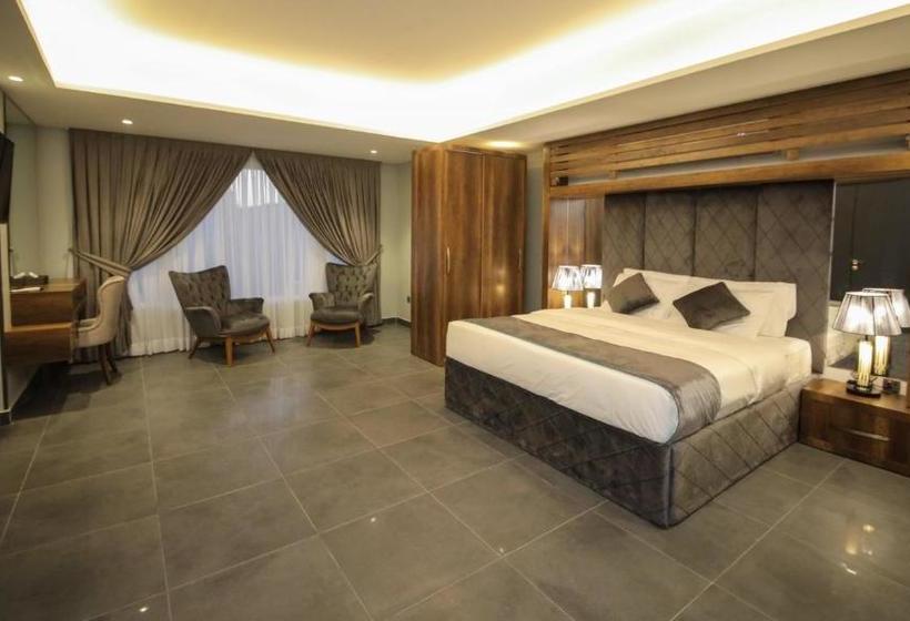 The Taj Hotel فندق التاج